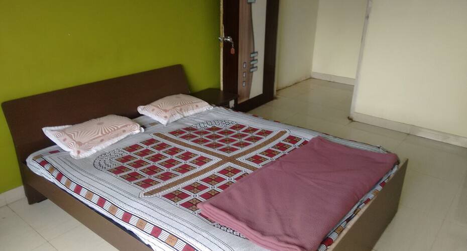 Hotel Varadvinayak, Karad 2